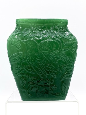 Lenox Imperial Glass Jade Chickadee Vase 6 3/8  Tall Opaque With Shiny Finish