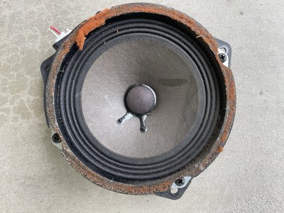 2001-2007 TOYOTA HIGHLANDER FRONT LEFT OR RIGHT JBL SPEAKER 86160