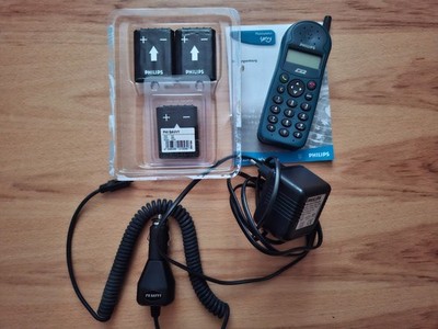 Handy Original Philips Savvy TCD128/H4 Kult Handy Grün D2 und Zubehörpaket