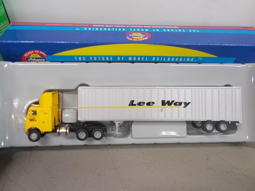 ATHEARN # 91084 ~ SEMIRREMOLQUE LEE WAY FREIGHTLINER Y REMOLQUE 48' ~ ESCALA HO | Zustand: New