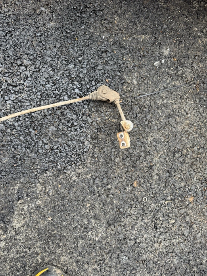 Válvula porcionadora de freno con varilla y montaje original Toyota Pickup 1979/1981 OEM Foto 3 de 3