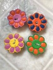 Vtg Four Daisy Hippie Flower Round Wax Birthday Candles Cake Topper Orange