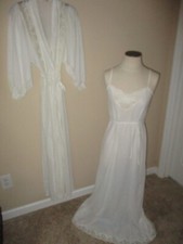 Vtg Janice Young VanEssa Ivory Lace Nightgown Robe Bridal Peignoir Set Canada