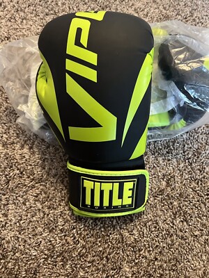 NEW TITLE Boxing Gloves Neon Green Viper Boxing Gloves Size: 14Oz (size M)