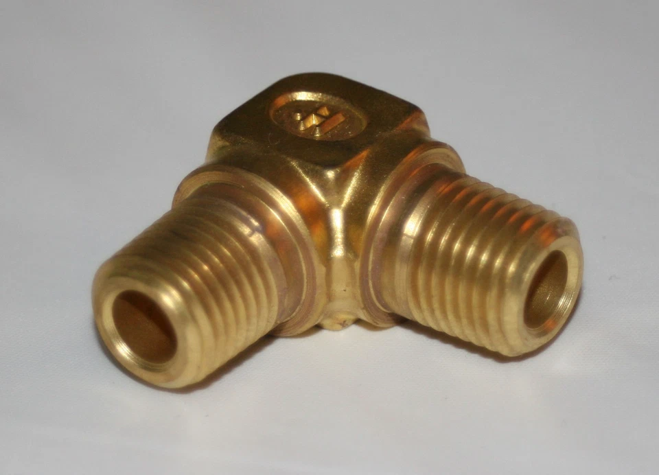 1/4" MNPT Brass Male Elbow (7800 Psig) Hoke Precision Fittings 4MLP - Image 2 of 2