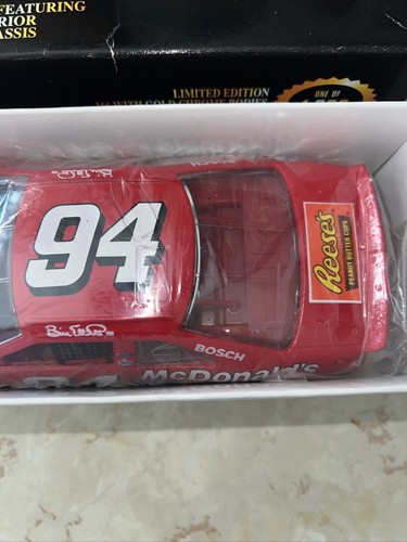 Bill Elliott 94 McDonald’s Racing Champions Die-Cast Bank Maßstab 1:24 - Bild 4 von 6
