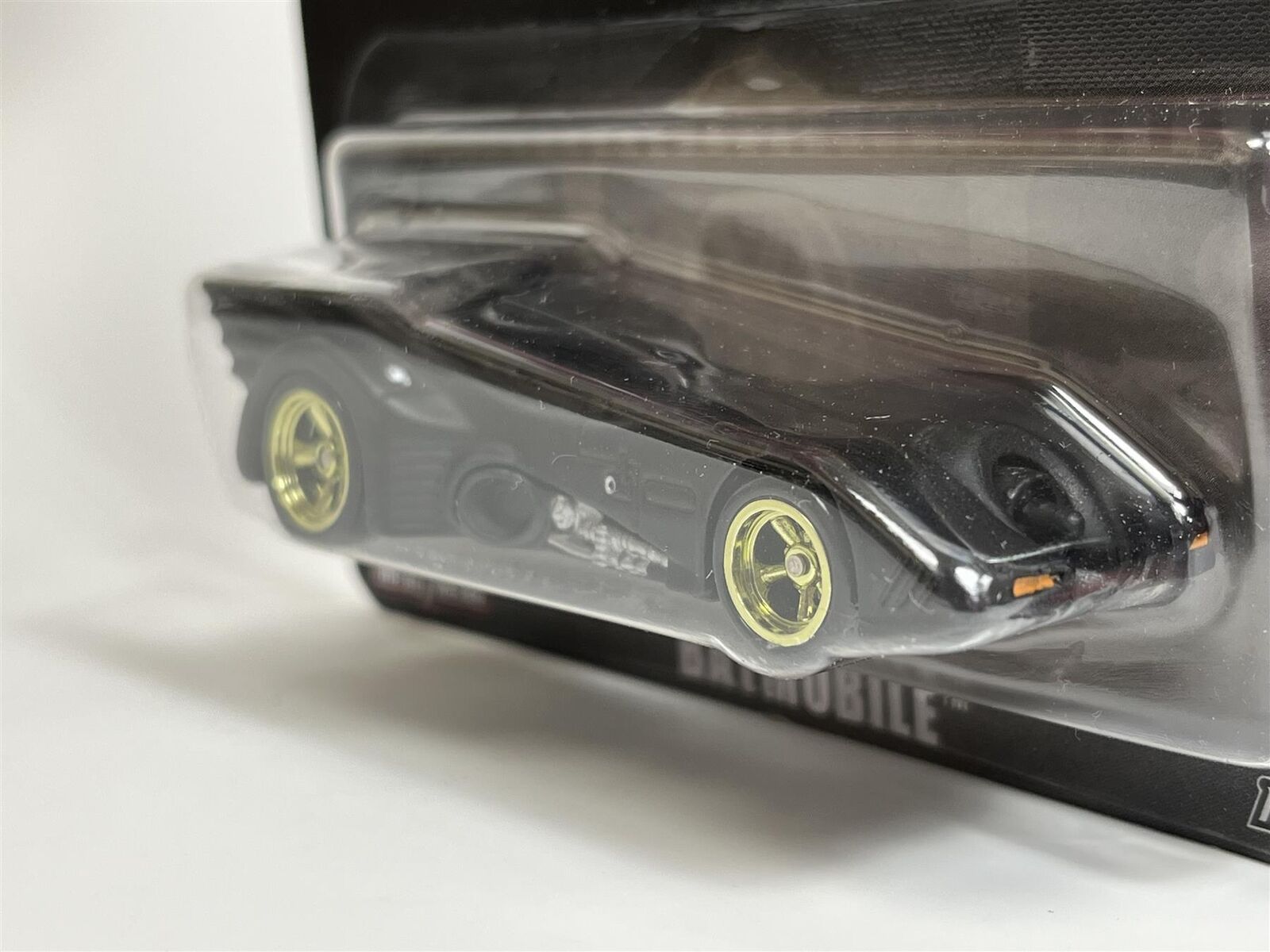 Miniatura Carrinho Hot Wheels Premium Batmobile Batman Hkc22