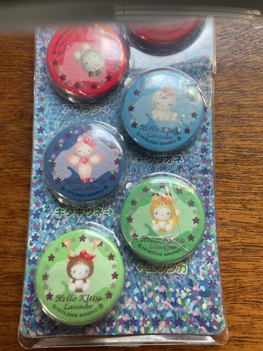 Vintage Hello Kitty Sanrio Package of 9 Button Pins Japan Exclusive - Picture 10 of 12