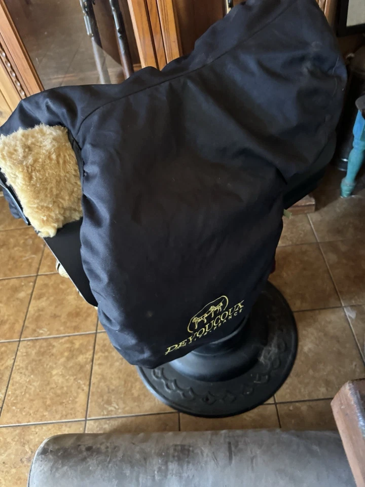 Devoucoux schwarz Springsattelbezug Nylon Fleece Biarritz schön! - Bild 2 von 4