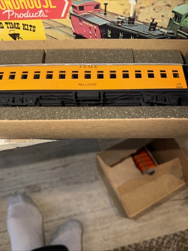Kit escala HO Roundhouse #5251 50’ Overland Sleeper D&RGW | Zustand: New