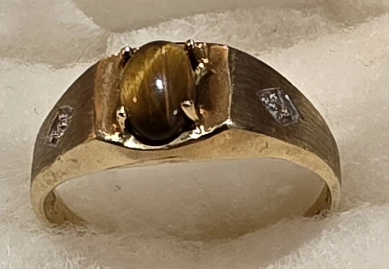 10 K 10 KP Gold Ring with Tiger's Eye Stone Size 9.5 Absolutely Stunning  - Image 2 of 4