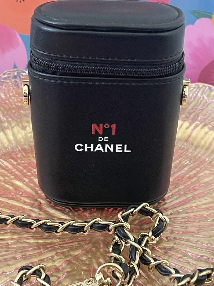 Chanel No. 1 GWP Black Crossbody Hard Sided Lipstick/Card/Cash/Key Case NEW - Image 3 of 4