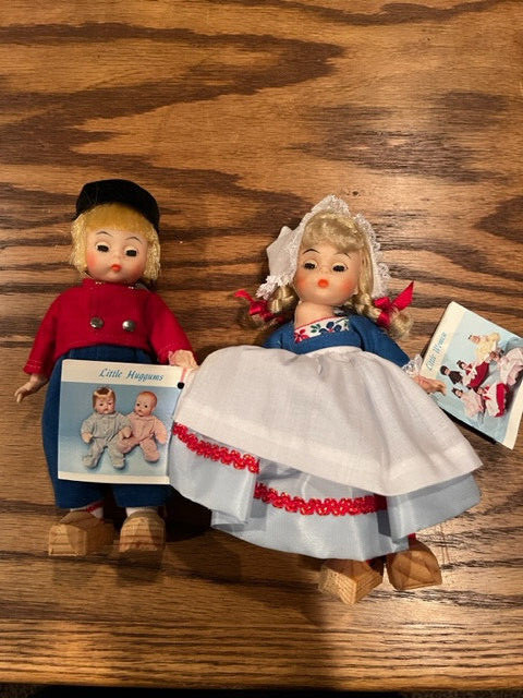 2 VINTAGE Madam Alexander doll Dutch Boy And Girl Doll 8"