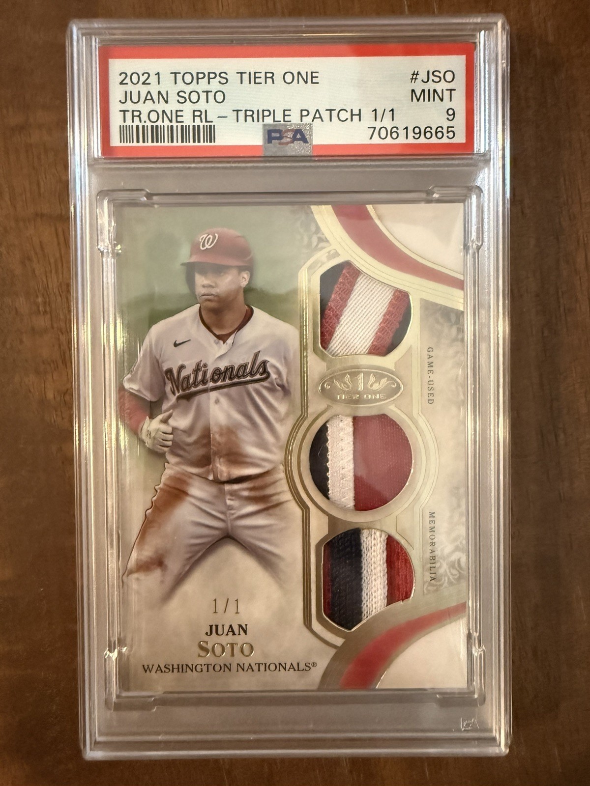 2021 Topps Tier One Juan Soto #T1R3-JSO Triple Relic Patch 1/1 view 1