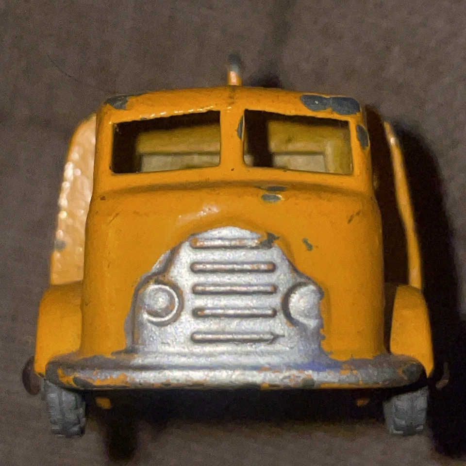 Vintage Lesney Matchbox COCA-COLA Karrier Bantam 2 Ton Delivery Truck No. 37 - Image 2 of 4