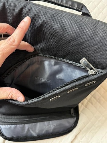 Ogio Unisex TECHNOLOGIO Black CrossBody Tech Technology Bag 13.5”x10.5” EUC - Picture 7 of 11