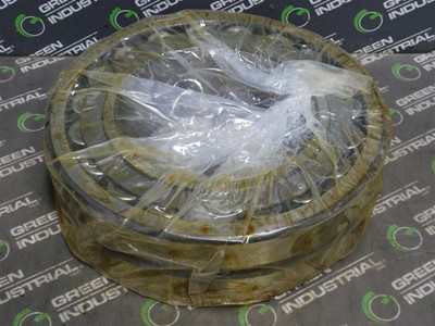 NEW SKF 22226 CCK/W33 Spherical Roller Bearing 130mm Bore 230mm OD 80mm Width