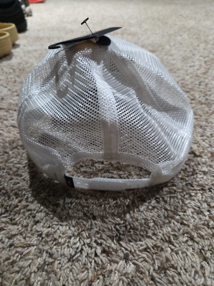 Sitka Icon Mesh Pro Trucker Hat OSFa White and Blue. New with Tags - Image 2 of 4