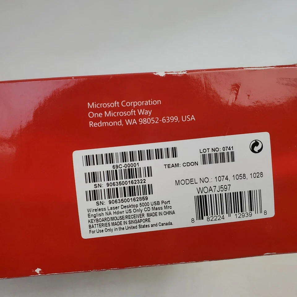 Teclado curvo cómodo y mouse láser HD Microsoft Wireless Laser Desktop 5000 Foto 3 de 4