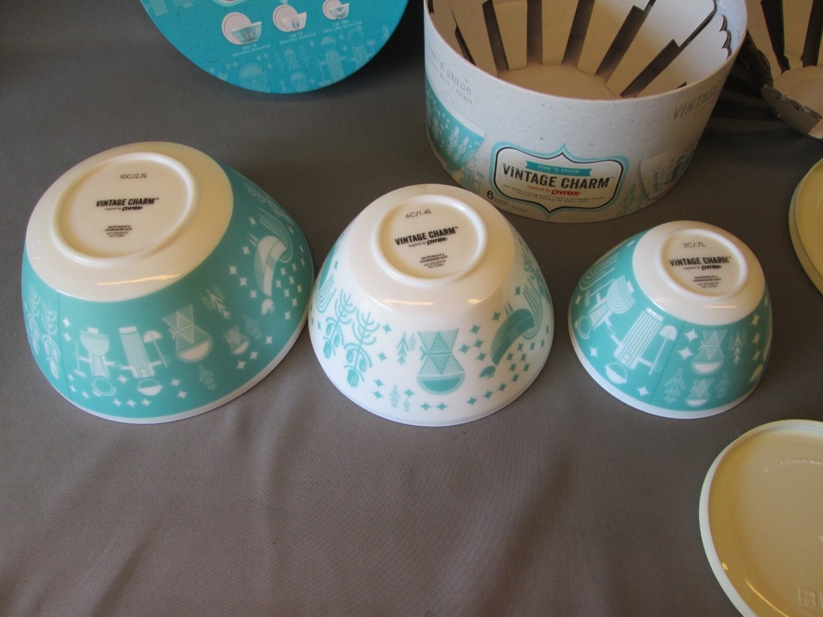 Pyrex Inspired VINTAGE CHARM Turquoise Rise n' Shine Mixing Bowls