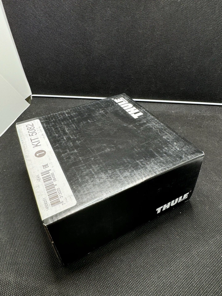 Thule 1082 Roof Rack Fit Kit Black for 2018-2019 Toyota Camry LE/SE/XLE/XSE TK16 - Image 2 of 3