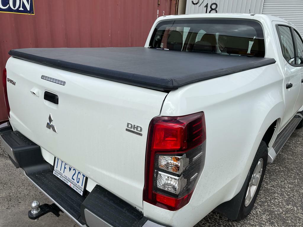 Tri Fold Soft Tonneau cover For Mitsubishi MQ MR Triton Dual Cab Tub