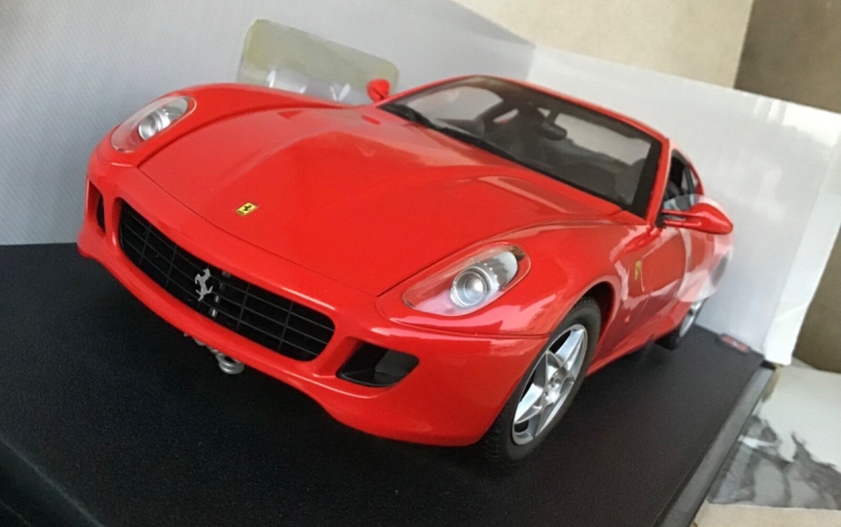 Hot Wheels Ferrari 599 GTB 1:18 ✩新品・未開封✩ il_fullxfull.6244480102_l3sn.jpg