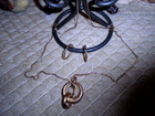 VINTAGE CUTE GOLDTONE TRIPLE-RING DANGLE PENDANT  NECKLACE/HOOP EARRINGS — photo 6