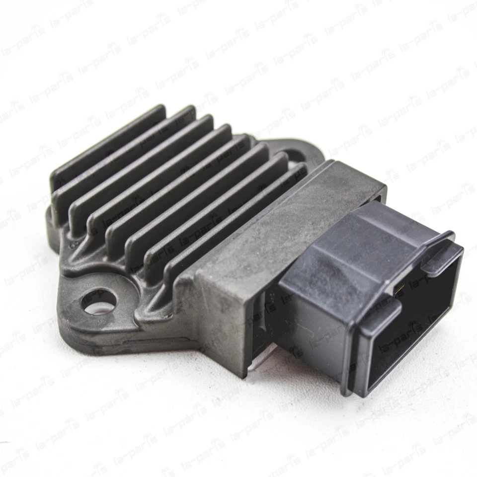 Nuevo regulador rectificador genuino Honda VT750 CBR600 CBR900RR 5 pines 31600-MV4-010 Foto 2 de 4