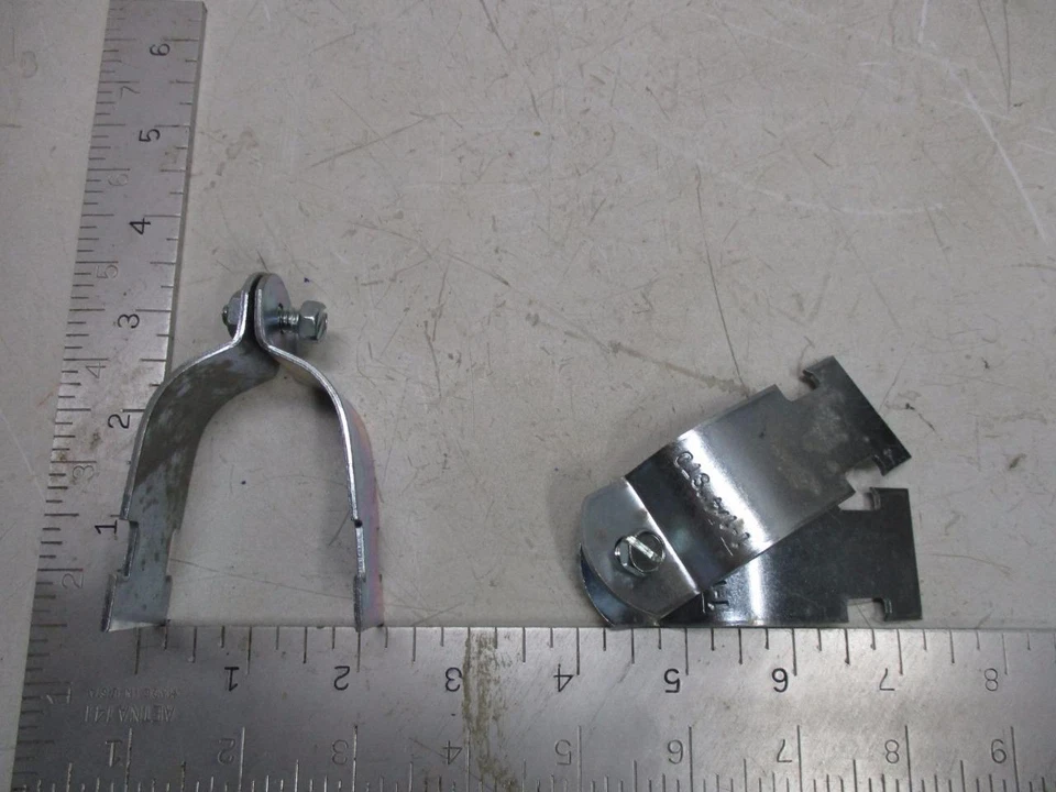 Abrazaderas de tubería de marco de metal enchapado rígido de 1-1/4" (lote de 65 pares) Foto 2 de 3