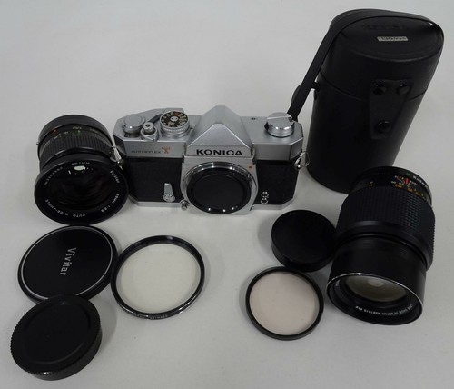Konica Autoreflex T 35mm Camera w Hexar AR 135mm f/3.5 Vivitar 28mm f/2.5