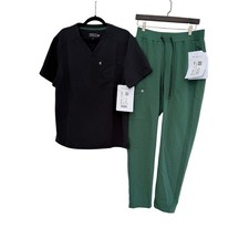 NWT Fabletics Scrub Set Helix 1-Pocket Top/Intake Pant Mens MED Black Green READ
