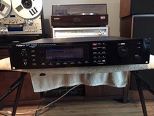 Roland SP-700 Digital Sampler Playback Module With Owners Manual   Display Dim