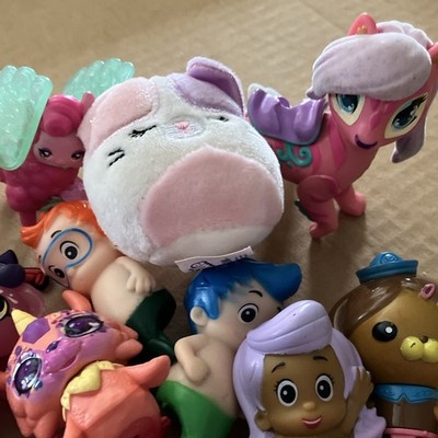 Magic Mixie, Bubba Guppies Lot Plastic Small Toy Figures