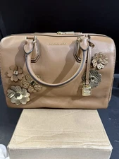 Michael Kors Flora Appliqué Mercer Medium Duffle Bag Natural Luggage Tan NWT