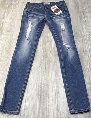 What About Me Jeans Juniors 3/4 Mid Rise Distressed Stretch Denim 26x31