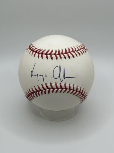 Elizabeth Olsen Autographed Rawlings OML RDM Baseball MARVEL AVENGERS JSA - Picture 1 of 4