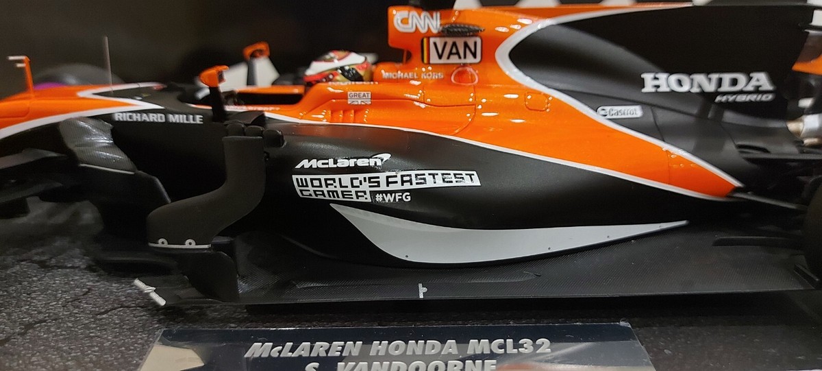 F1 Mclaren MCL32 2017 Monaco GP Stoffel Vandoorne 1:18 F1 Mclaren MCL32 2017 Monaco GP Stoffel Vandoorne 1:18