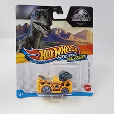 Velociraptor Blue Jurassic World * 2025 Hot Wheels Racer Verse Case C