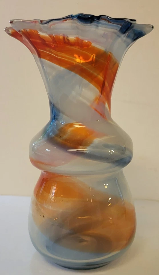 Patriotic Glass Vase Red, White & Blue Swirls Fluted Rim 6.5" Quality Modern - Image 4 of 4