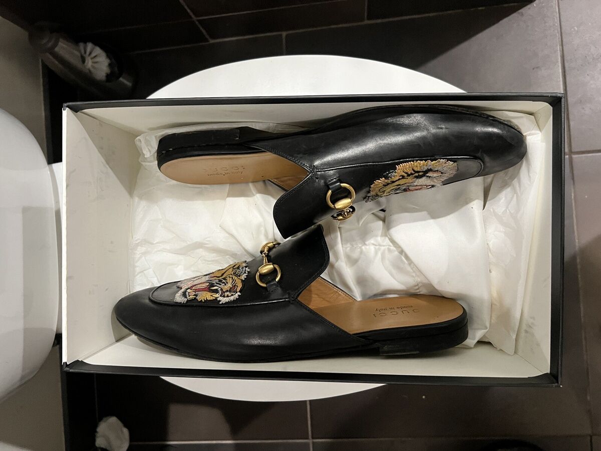 Gucci Men KING TIGER PRINCETOWN Horsebit Leather Mule Shoe Gucci Men KING TIGER PRINCETOWN Horsebit Leather Mule Shoe