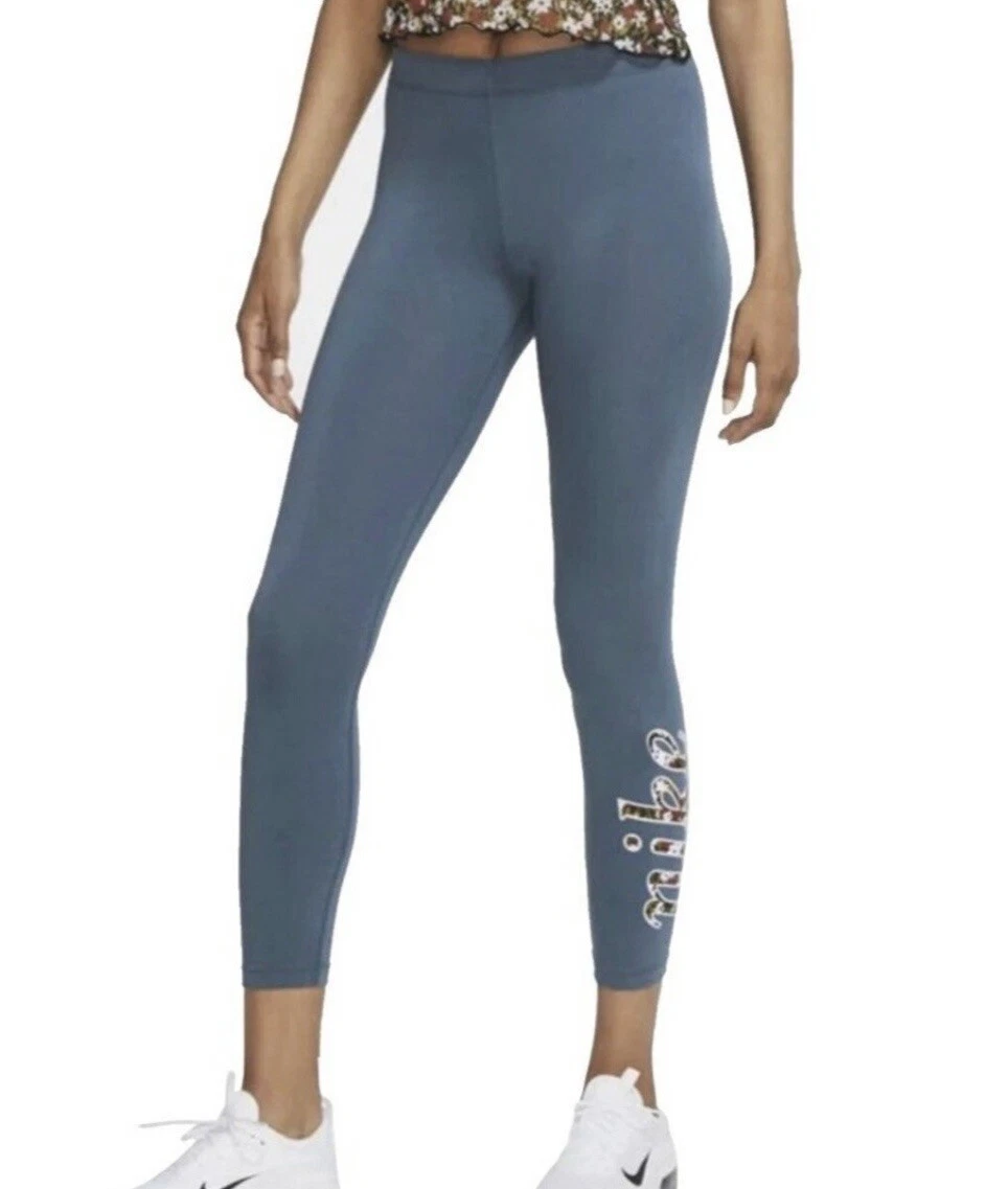 Women’s Nike Sportswear Femme Floral Logo 7/8 Teal Leggings
Opens in a new window or tab