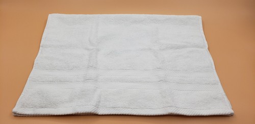 Pottery Barn Classic White Hand Towel Set of 2 NWOT 20 x 30 inches Monogram "A" - Picture 7 of 15