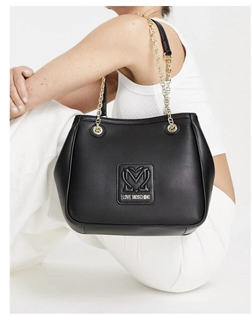 Love Moschino Borsa a tracolla. Taglia media. Vendita al dettaglio $255