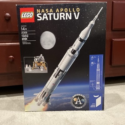 LEGO Ideas NASA Apollo Saturn V 21309 Complete Set 1969 Pieces 14+ Box