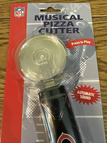 new*** NFL Chicago Bears Musical Pizza Cutter ~ Unopened Packaging - Picture 3 of 4