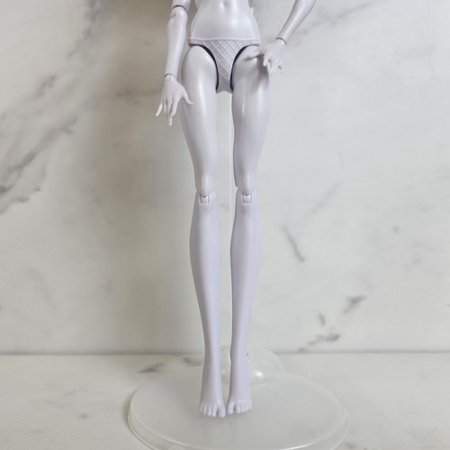 Ever After High Faybelle Thorn Puppe Nude - Bild 4 von 13