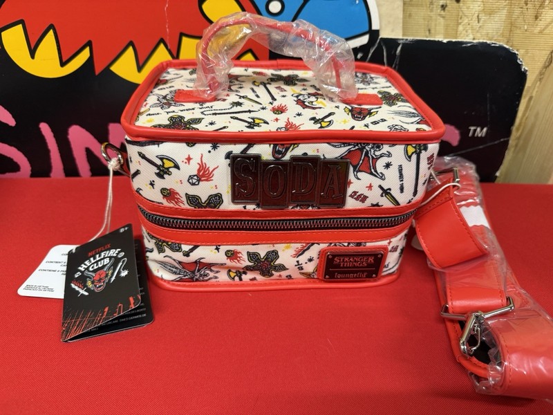 Funko Stranger Things Soda Cooler Thermal bag Limited Edition Red