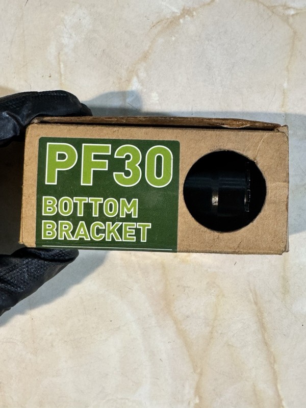 Wheels Manufacturing PF30 Threaded Bottom Bracket - Black - Abec 3