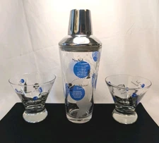 Cobbler Glass Cocktail Shaker & 2 Glasses 6 Drink Recipes From Around The World